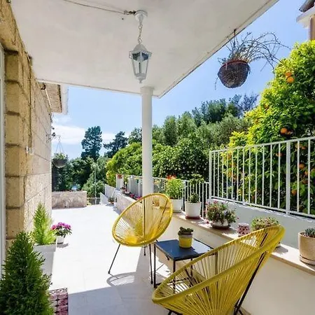 3 Bedroom With Terrace Σπίτι διακοπών *