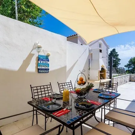 3 Bedroom With Terrace