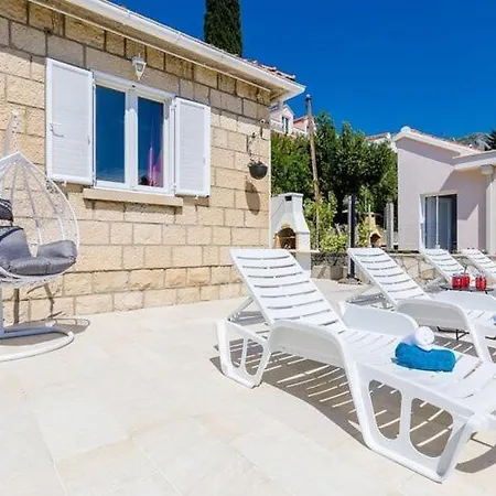 3 Bedroom With Terrace