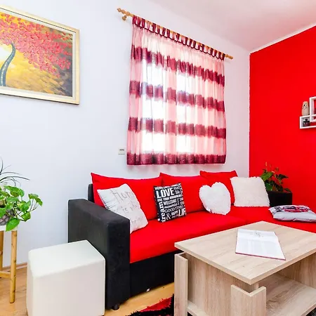 度假居 3 Bedroom With Terrace 米利尼