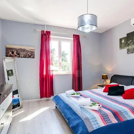 3 Bedroom With Terrace 度假居 *