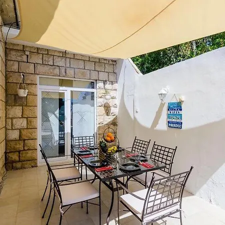 度假居 3 Bedroom With Terrace *